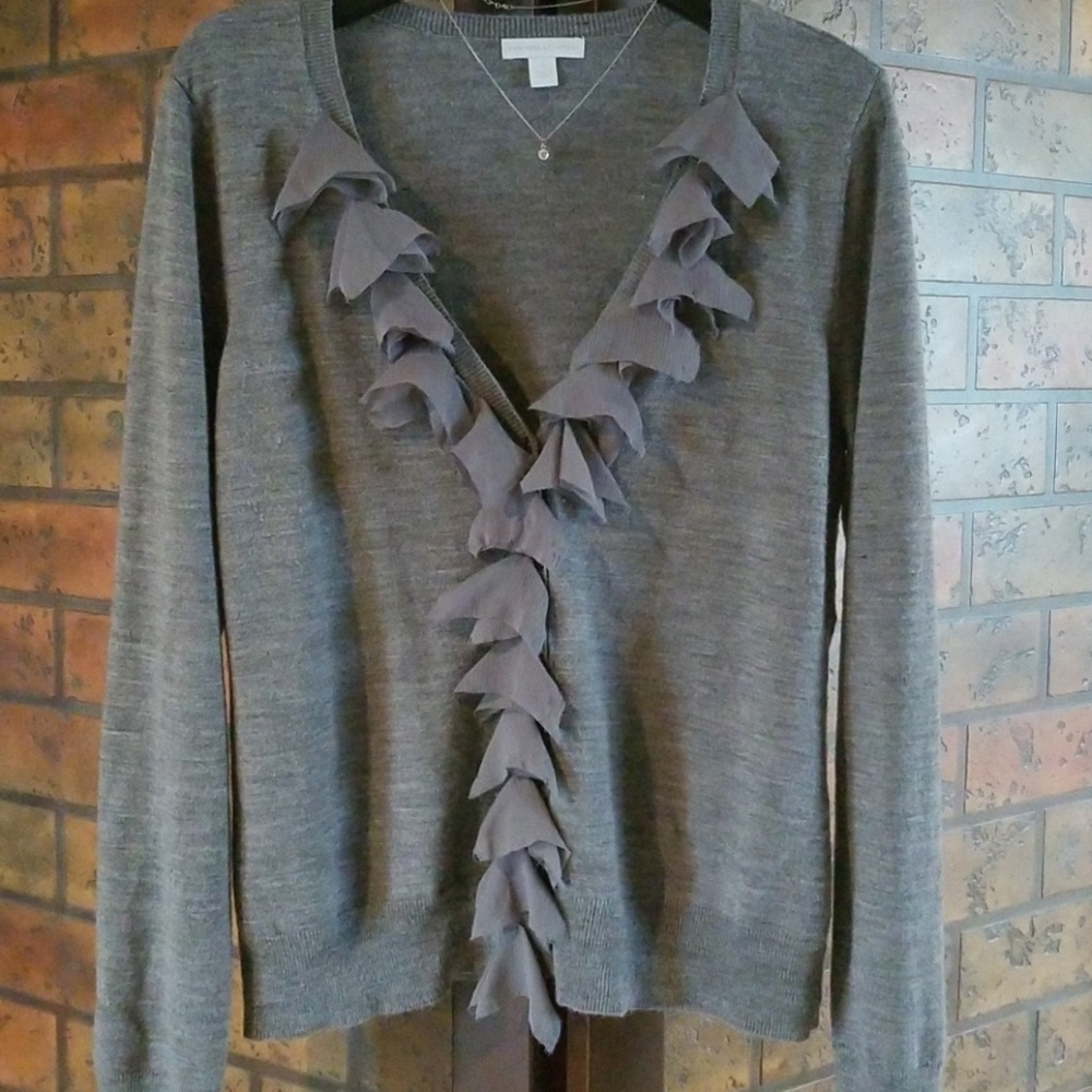 💐Ruffle Front Cardigan🌿 - Picture 2 of 5